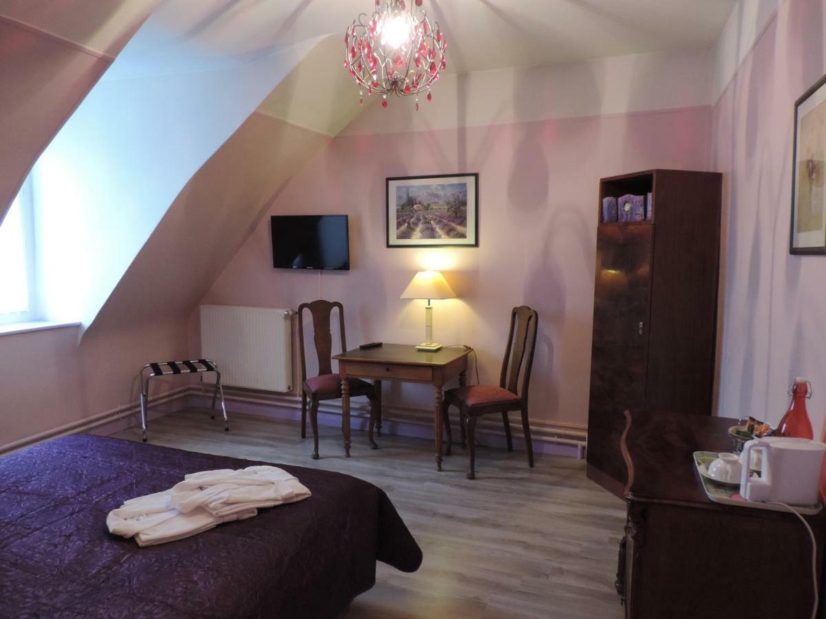 Sees Chez Vous Bed & Breakfast Exterior foto